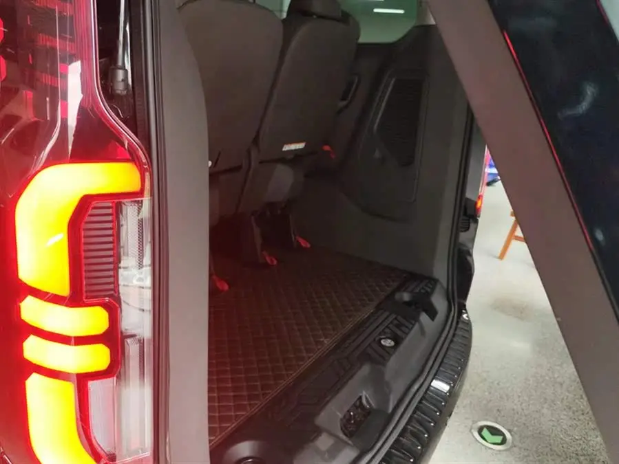 Tourneo 2023 2.0T Automatic Elite Edition