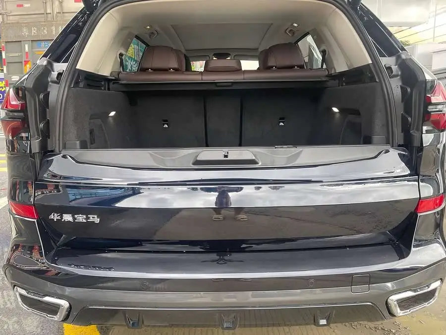 بي إم دبليو X5 2023 xDrive 30Li الفاخرة M حزمة رياضية ليلية