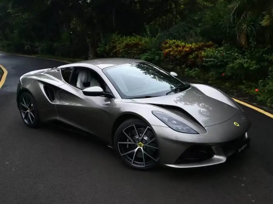 إيميرا 2022 3.5T V6 يدوي الإصدار الأول