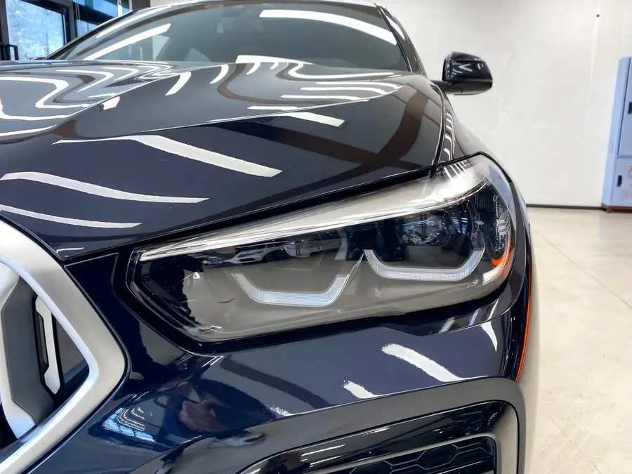 بي إم دبليو X6 2022 xDrive30i حزمة M الرياضية