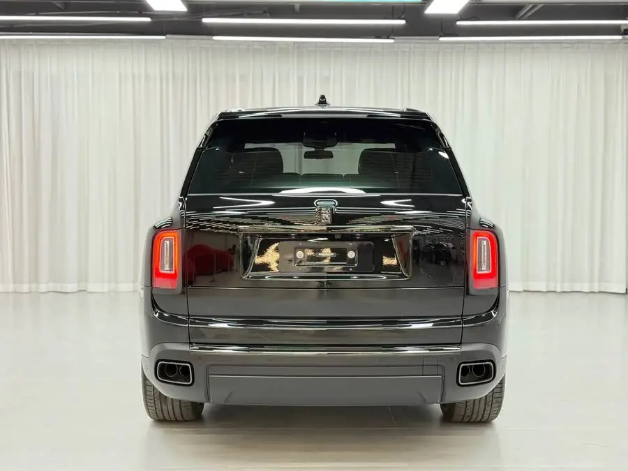 كولينان 2020 بلاك بادج