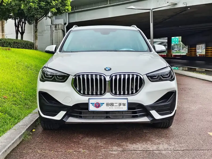 بي إم دبليو X1 طراز 2021 تحديث sDrive20Li فاشن