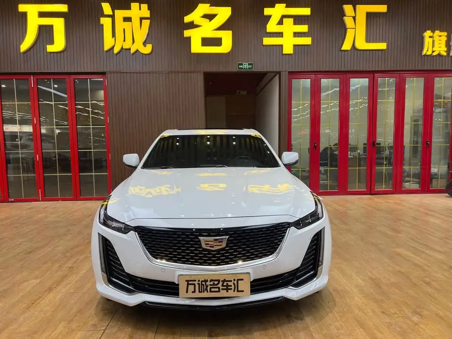 كاديلاك CT5 2022 28T المتميزة