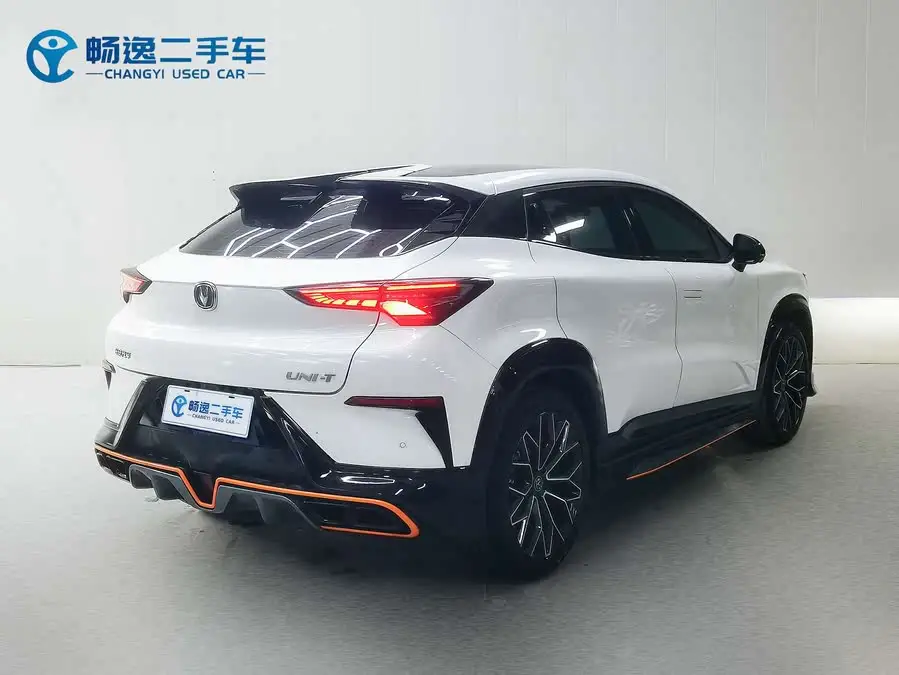 شانجان UNI-T 2023 الجيل الثاني 1.5T الفاخر