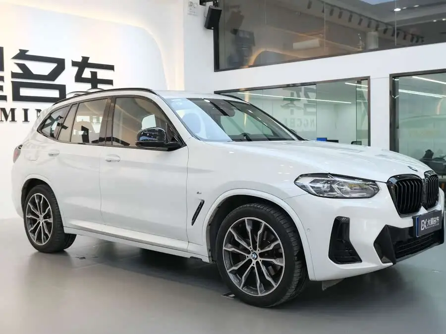 BMW X3 2023 xDrive30i Lead Edition M Night Package