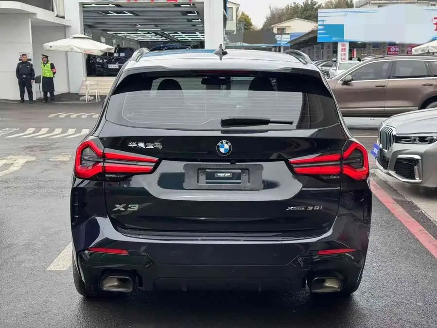 BMW X3 2023 xDrive30i Leading M Night Package