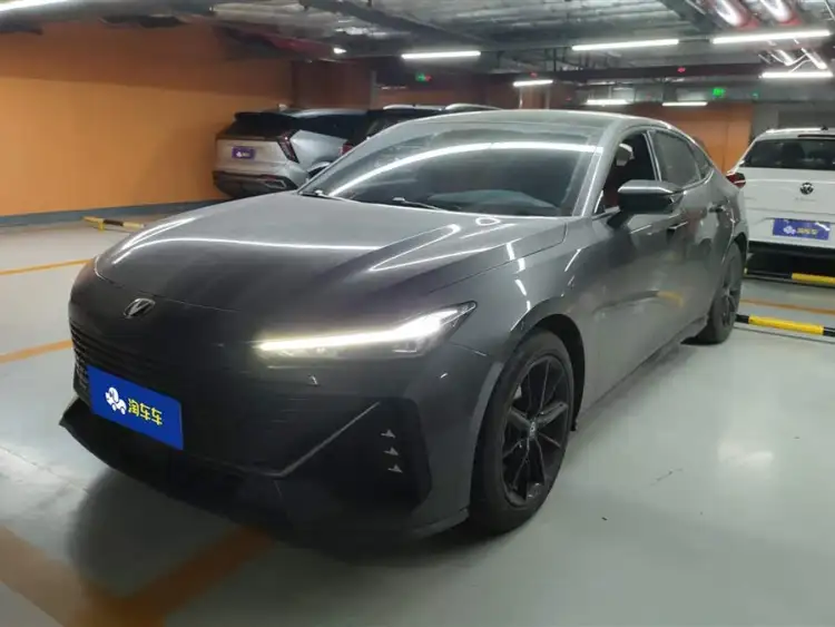 Changan UNI-V 2022 1.5T Premium