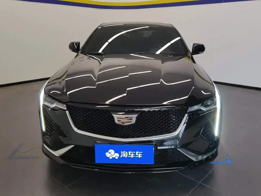 كاديلاك CT4 2021 28T فئة الرفاهية