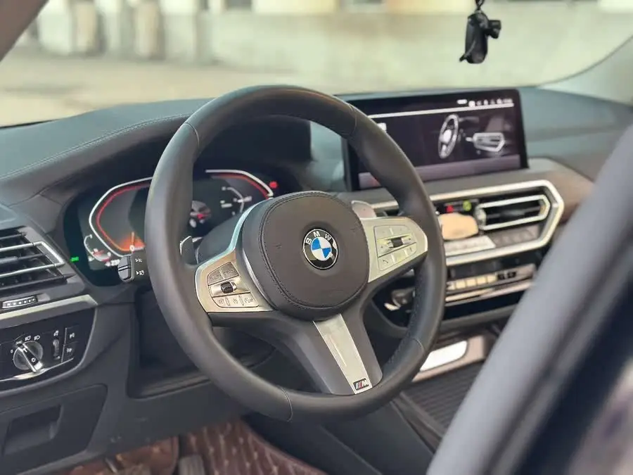 BMW X3 2023 xDrive30i Leading Model M Night Package