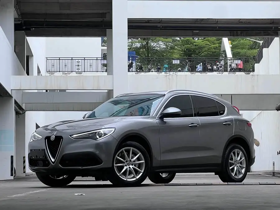 Stelvio 2021 2.0T 280HP Luxury Edition