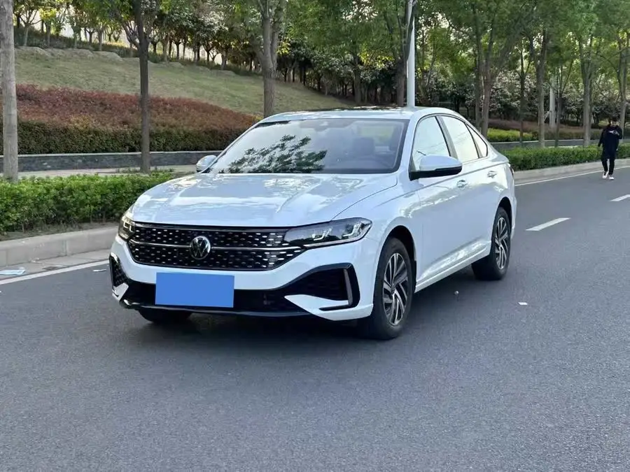 لافيدا 2024 1.5 لتر أوتوماتيكي إصدار خمسة مليون