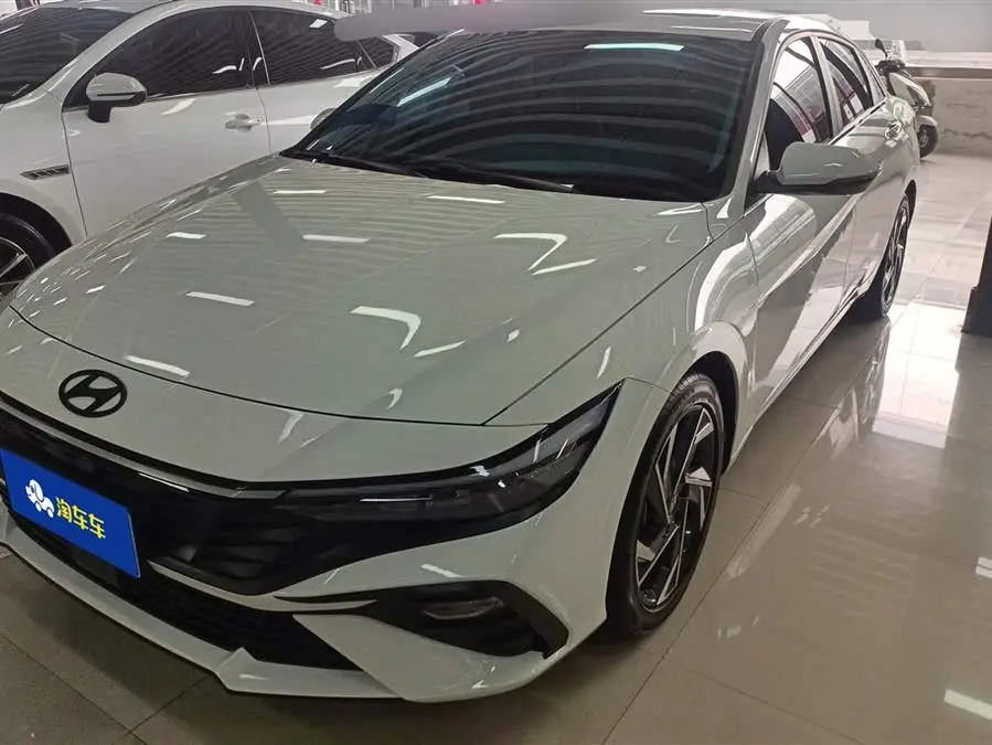 إلينترا 2023 1.5 لتر CVT GLX النسخة النخبوية