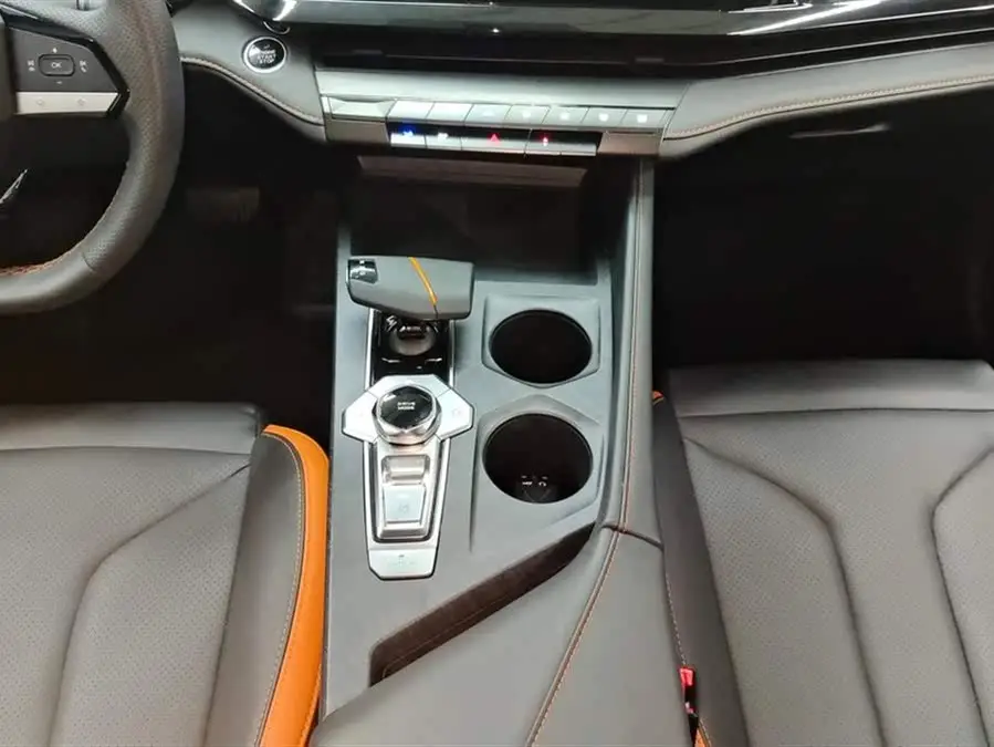 Changan UNI-V 2023 1.5T Premium