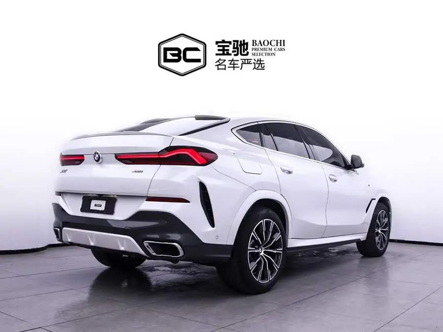 بي إم دبليو X6 2022 xDrive30i حزمة M الرياضية