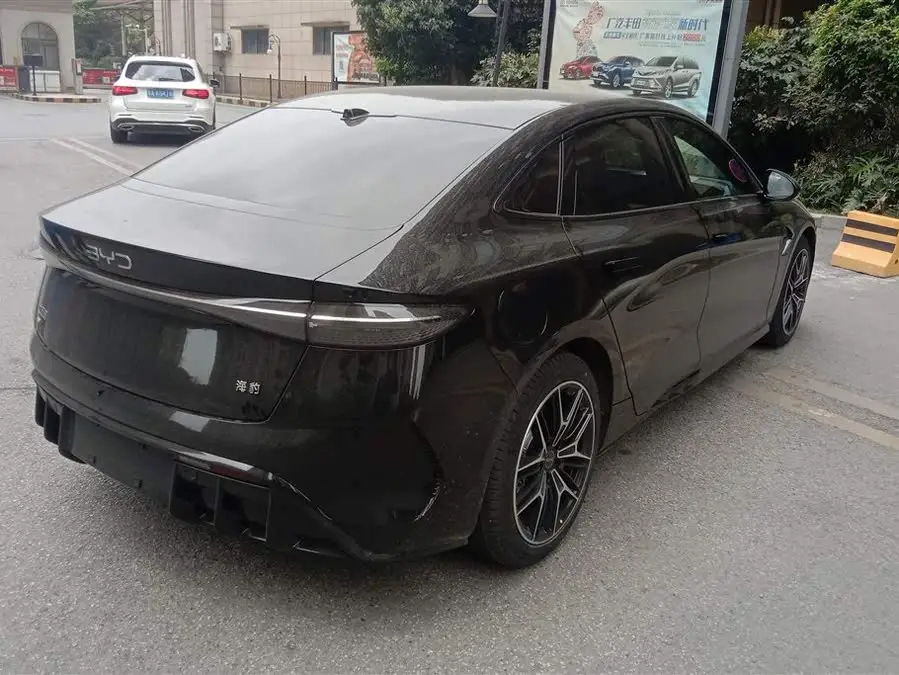 ختم 2025 طراز 650 نسخة القيادة الذكية