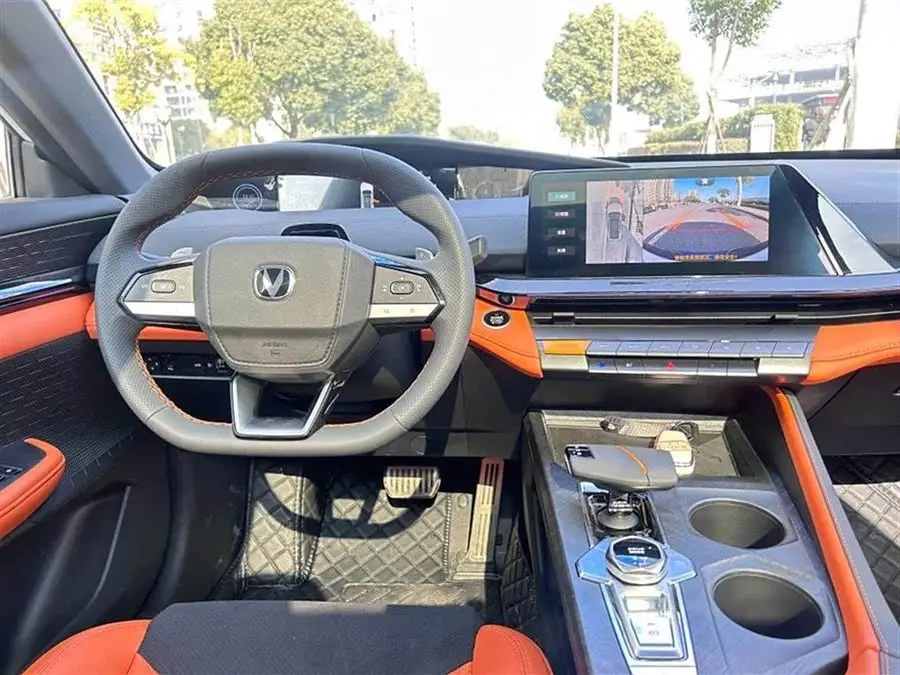 شانجان UNI-V 2023 1.5T النسخة الرياضية