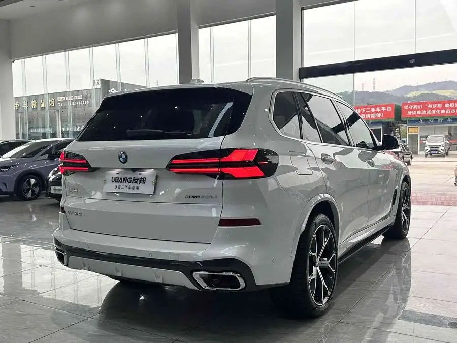 بي إم دبليو X5 2023 xDrive 30Li مجموعة M الرياضية