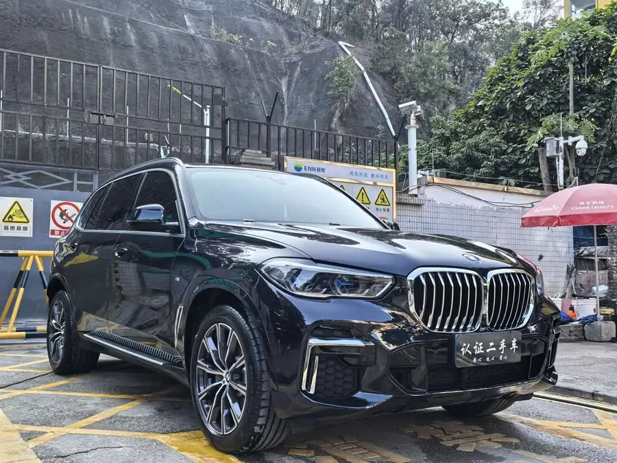 BMW X5 2022 xDrive 30Li Exclusive M Sport Package