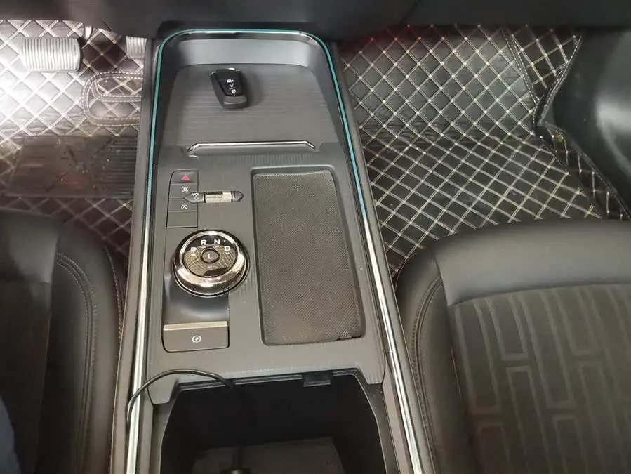 2023 مونديو إيكوبوست 245 الفاخرة