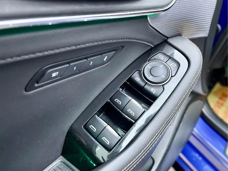 كاديلاك CT5 2020 نسخة محدثة 28T بلاتينيوم سبورت إديشن