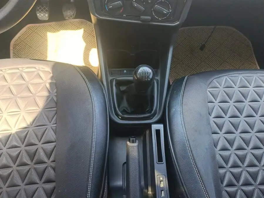 Santana 2019 1.5L Manual Style Version National VI