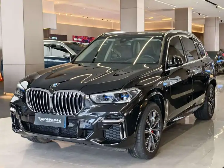 BMW X5 2022 xDrive 30Li Luxury M Sport Package
