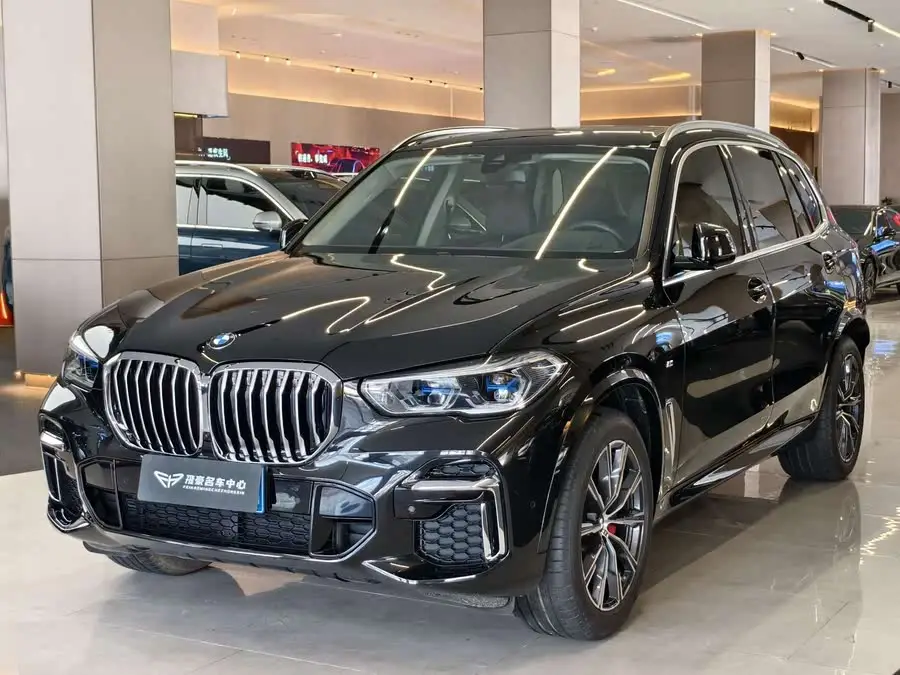 BMW X5 2022 xDrive 30Li Luxury M Sport Package