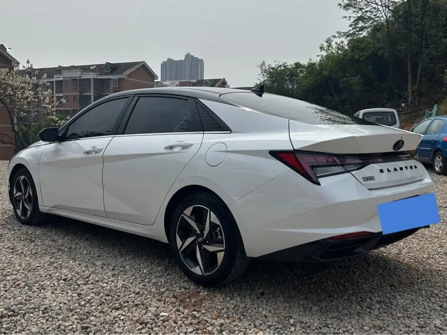 إيلانتر 2022 1.5L CVT LUX النسخة الممتازة