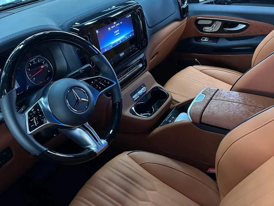 Vito 2024 2.0T Business Edition 7-Seater