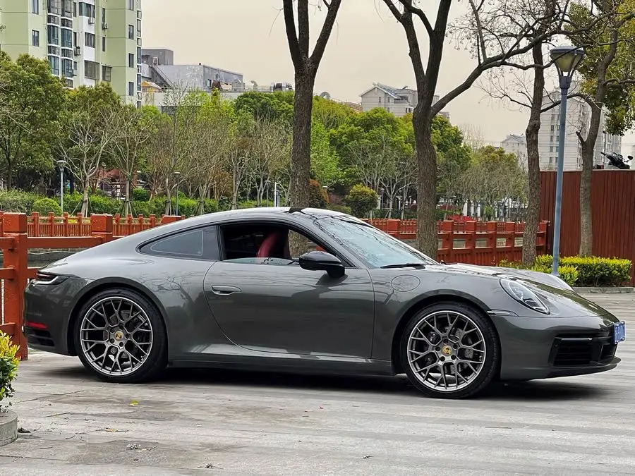 Porsche 911 2020 Carrera 3.0T