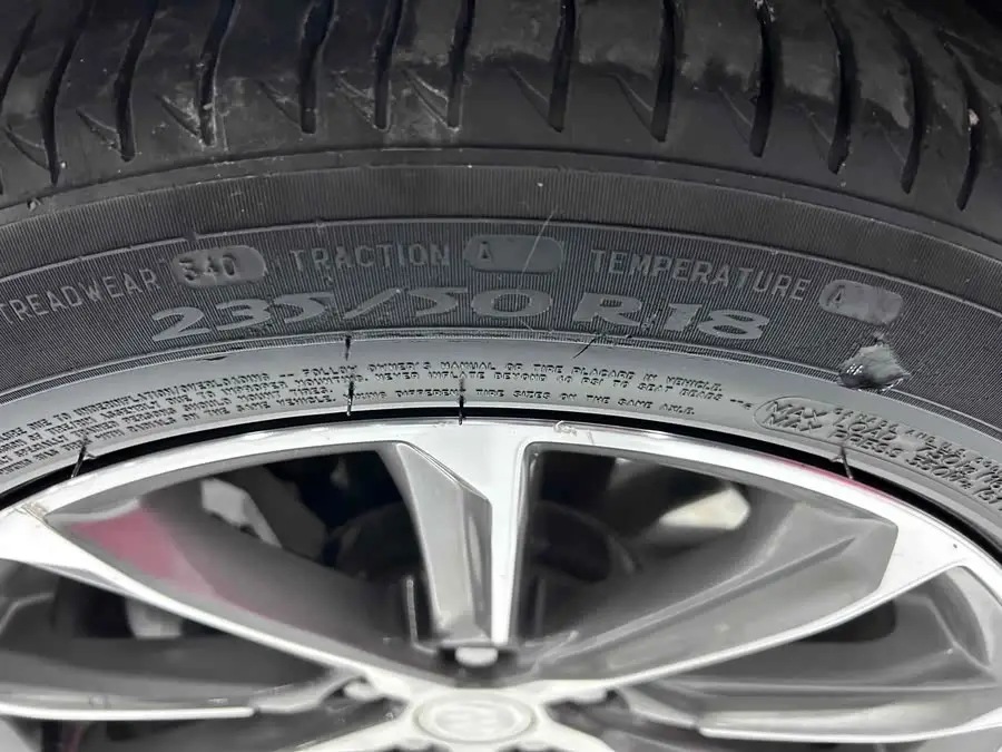 بيوك لاقروس 2021 طراز 652T الفاخر