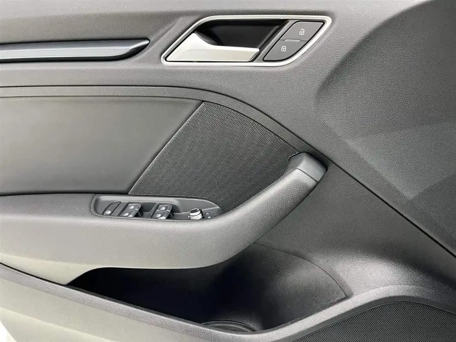 أودي A3 2020 ليموزين 35 TFSI إصدار الموضة الوطنية VI