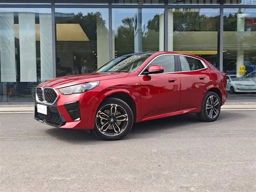 بي إم دبليو X2 (مستورد) طراز 2024 sDrive25i مجموعة M الرياضية