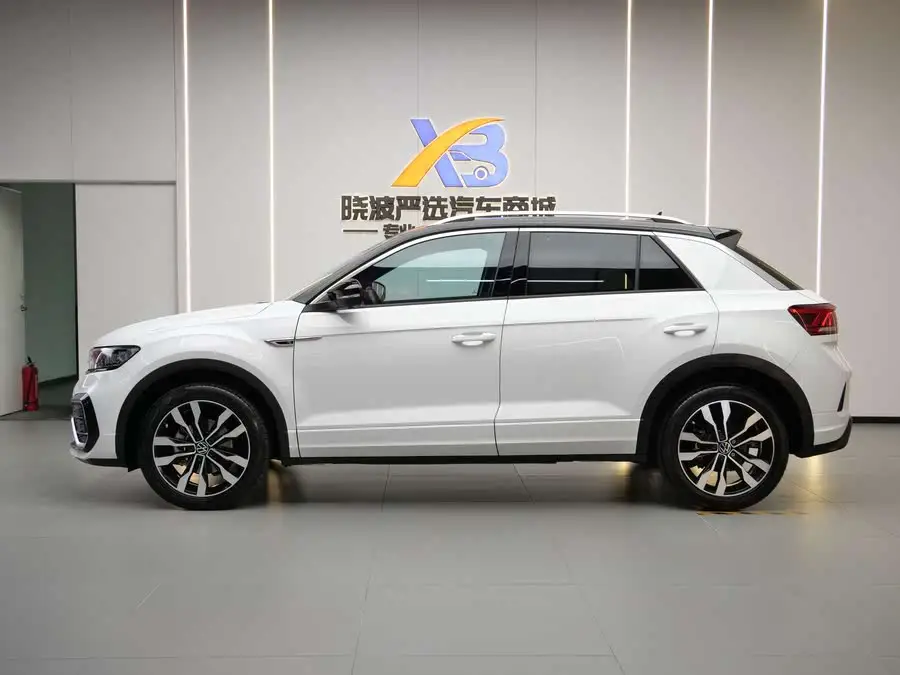 T-ROC 2021 280TSI DSG دفع ثنائي R-Line Pro النسخة الذكية