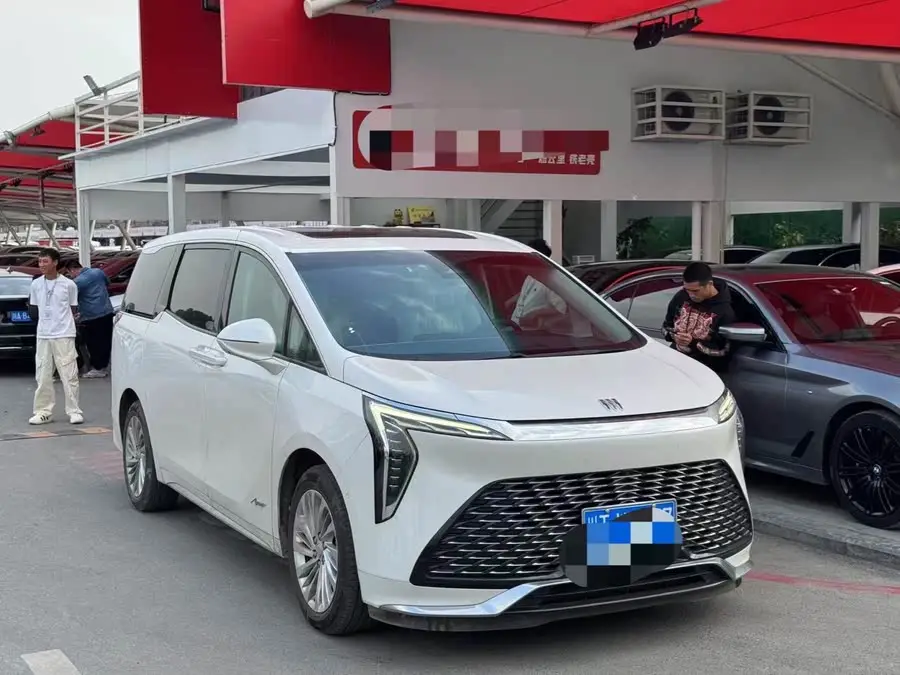 نسخة يونس 2023 من القرن 2.0T بستة مقاعد