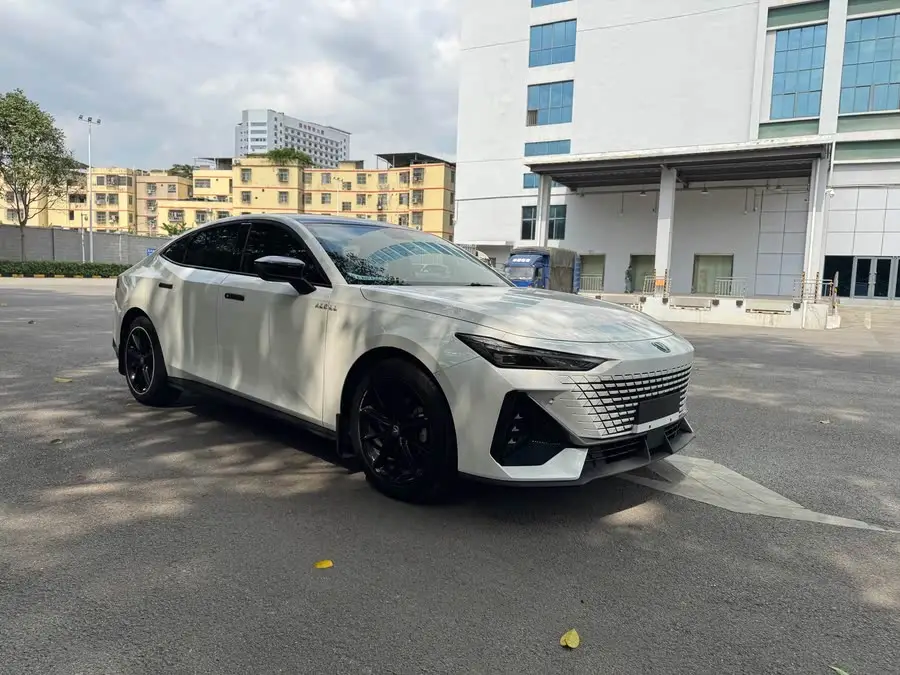 Changan UNI-V 2022 1.5T Premium