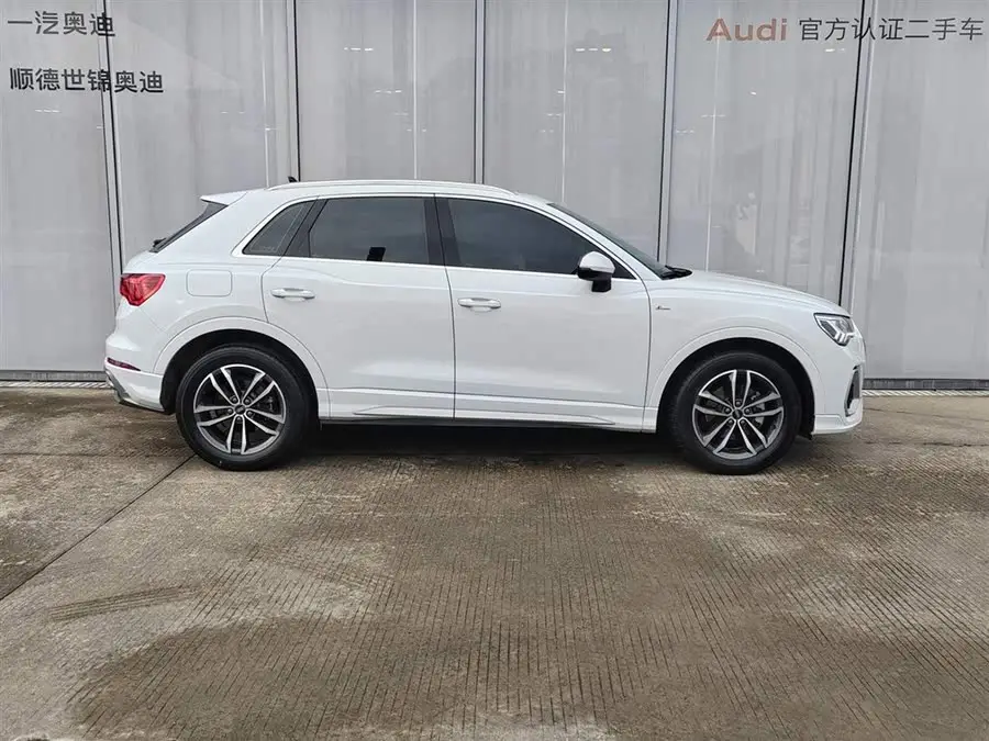 Audi Q3 2022 35 TFSI Sportback
