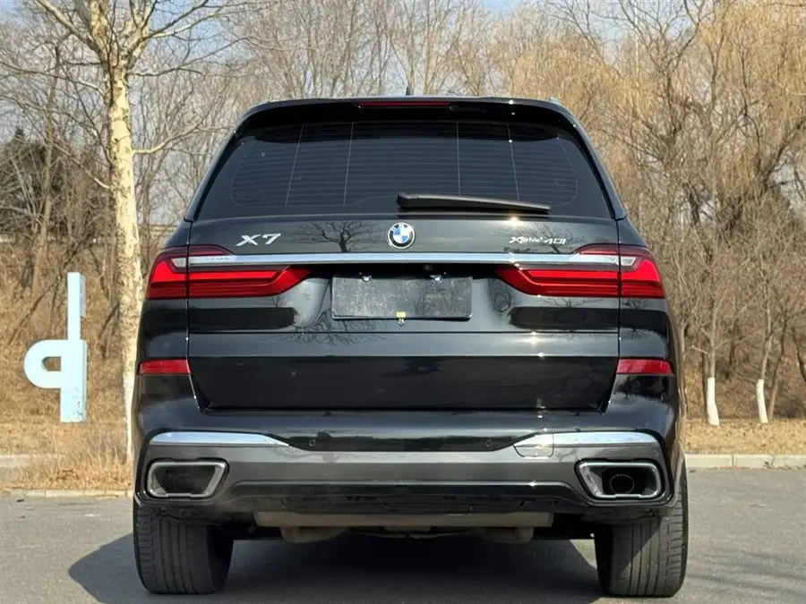 بي إم دبليو X7 2021 xDrive40i حزمة M الرياضية