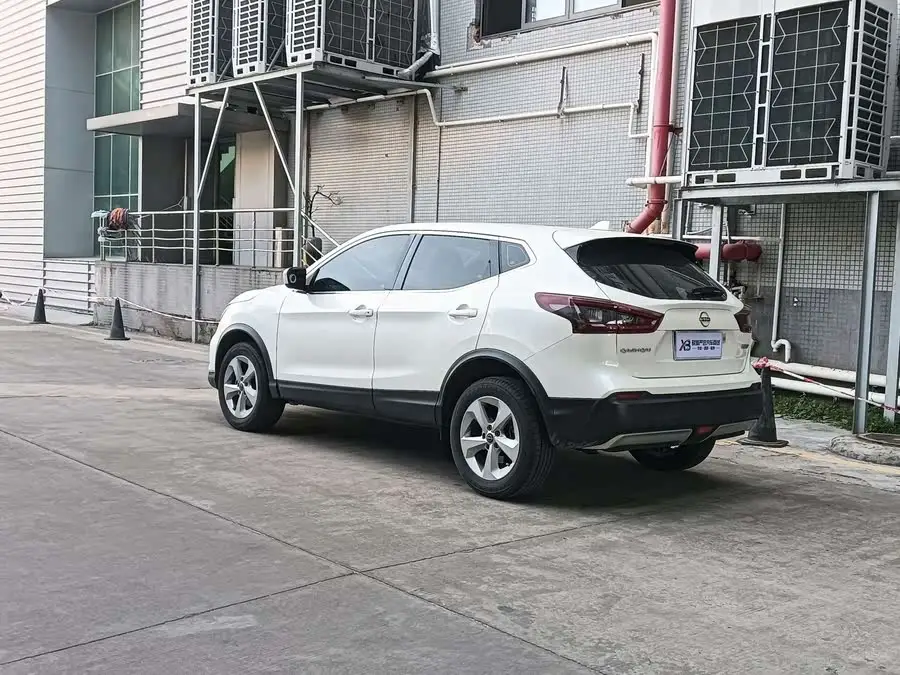 نيسان إكس تريل 2023 كلاسيك 2.0 لتر CVT XV نسخة الراحة