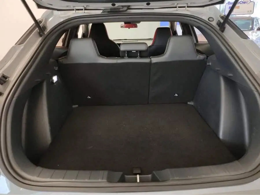 شانجان UNI-T 2020 1.5T الإصدار المتميز