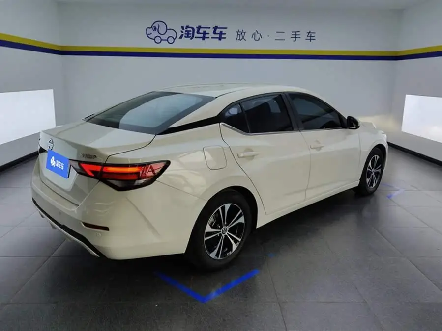 2021 نيسان سيلفي 1.6L XL CVT إصدار الاستمتاع