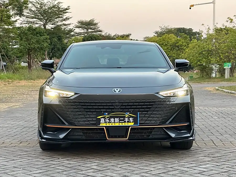 Changan UNI-V 2023 1.5T Sport Edition