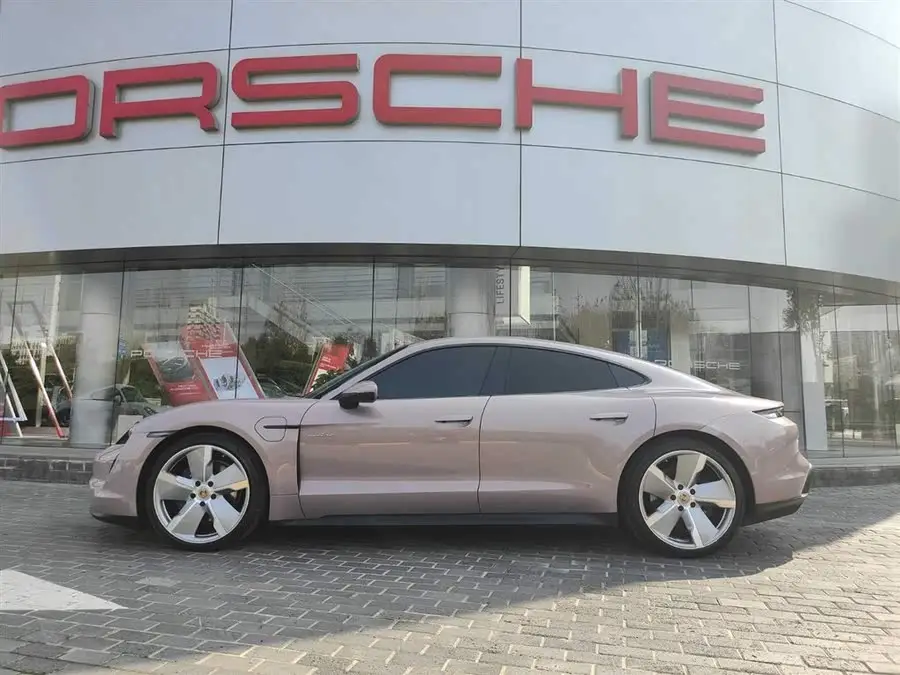 Taycan 2022 Model Update