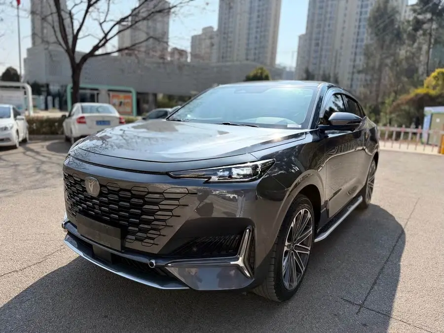 شانغن UNI-K 2021 2.0T الفاخرة