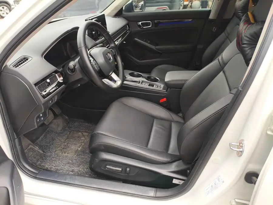 2023 طراز 240 تيربو CVT النسخة الذكية