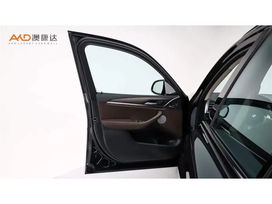 BMW X3 2023 xDrive30i Leading Model M Night Package