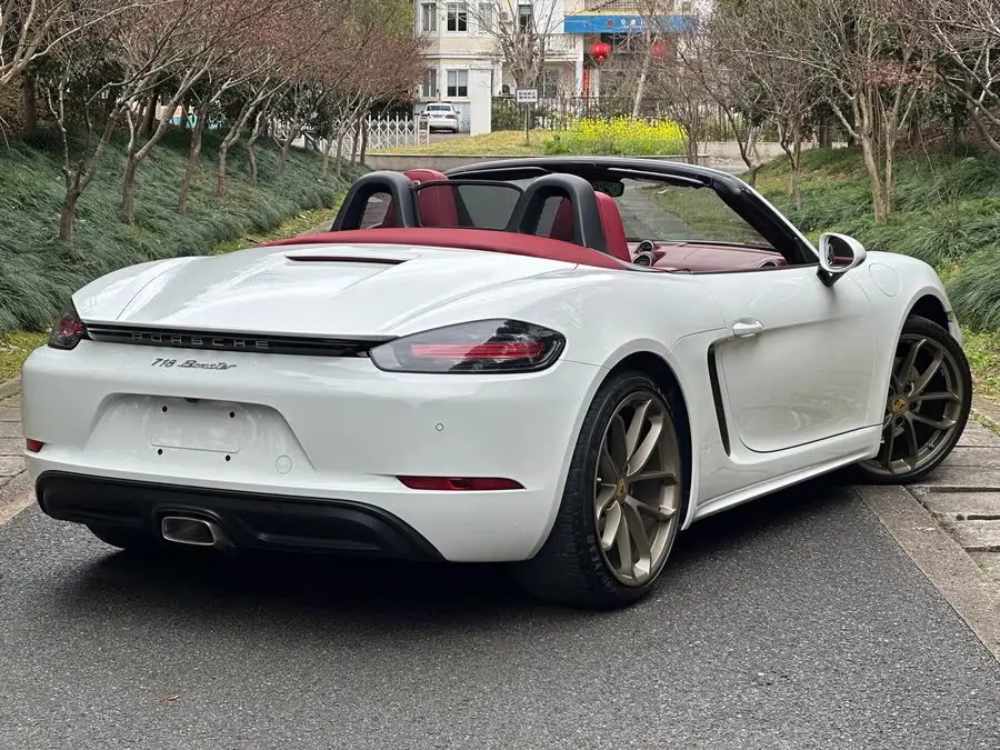 Porsche 718 2022 Model Boxster 2.0T