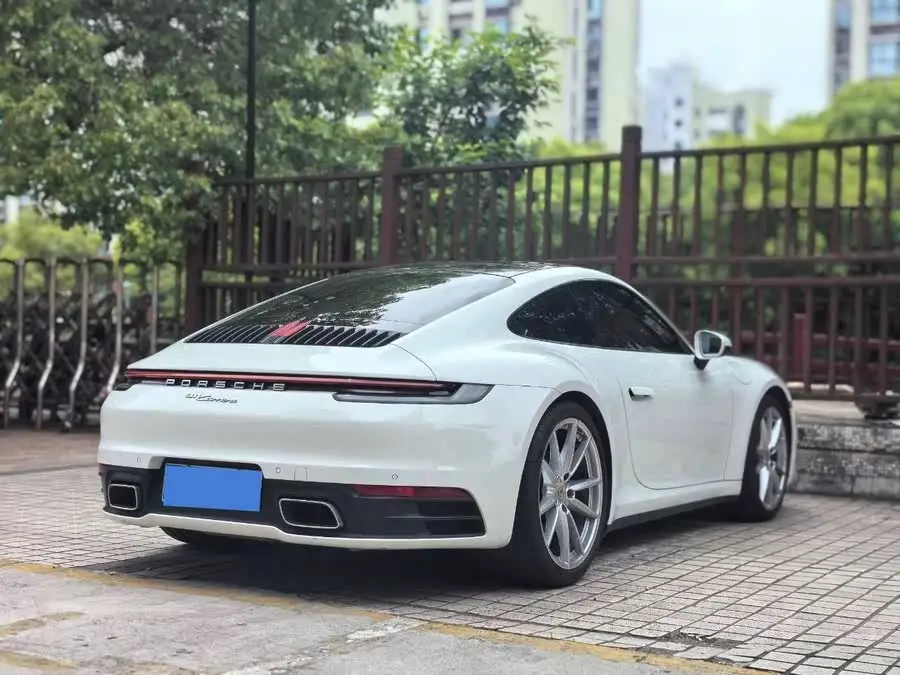 Porsche 911 2022 Carrera 3.0T