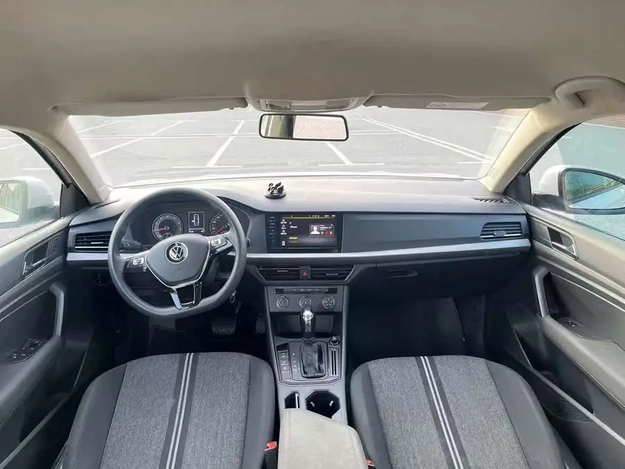 لانغ ي 2021 1.5 لتر أوتوماتيكي أنيقة