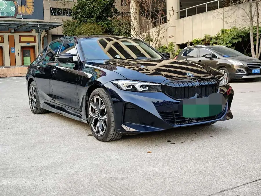 بي إم دبليو i3 2022 eDrive 35 L